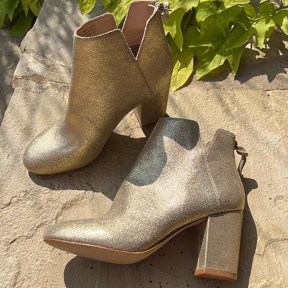Aldo Dominicaa Gold Glitter Ankle Boots - Picture 2 of 14